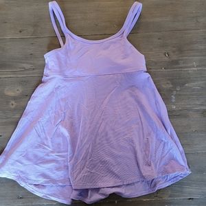 Ivivva flowy tank